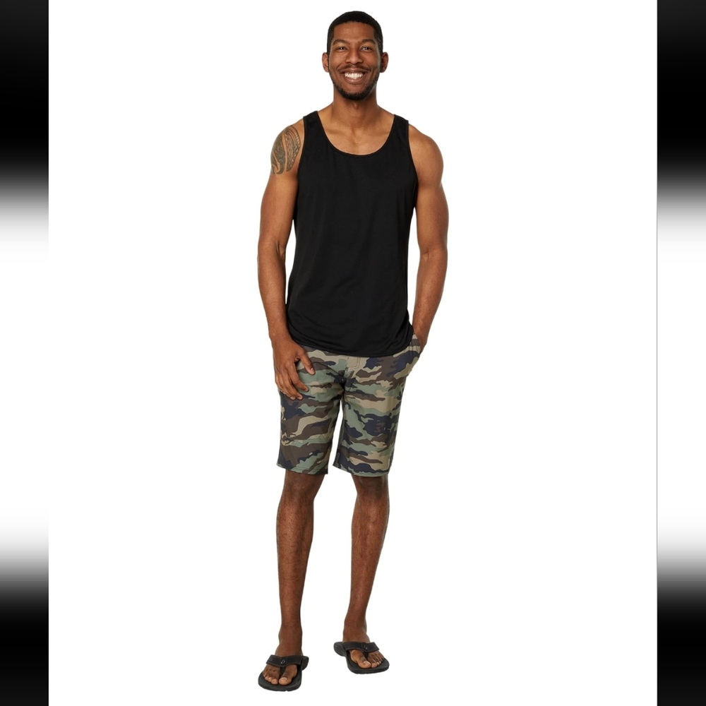 O'Neill Loaded 2.0 Hybrid Camo Shorts 32